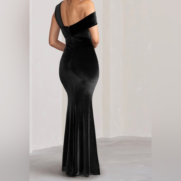 Black Velvet Asymmetrical Dress - Picture 4 of 8